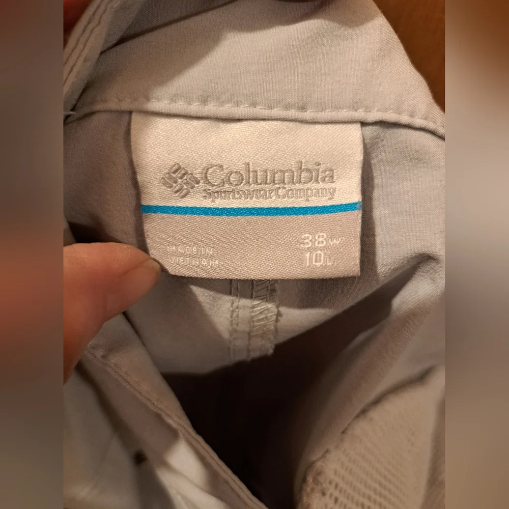 Men's Columbia PFG light grey shorts sz.‎ 38w 10